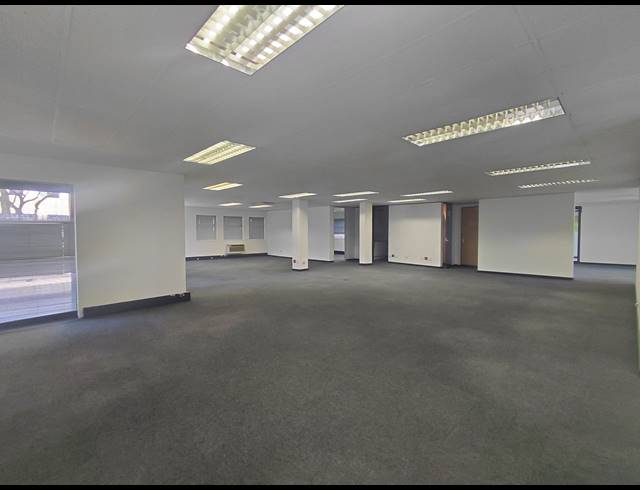 360M² OFFICE TO LET IN BRYANSTON